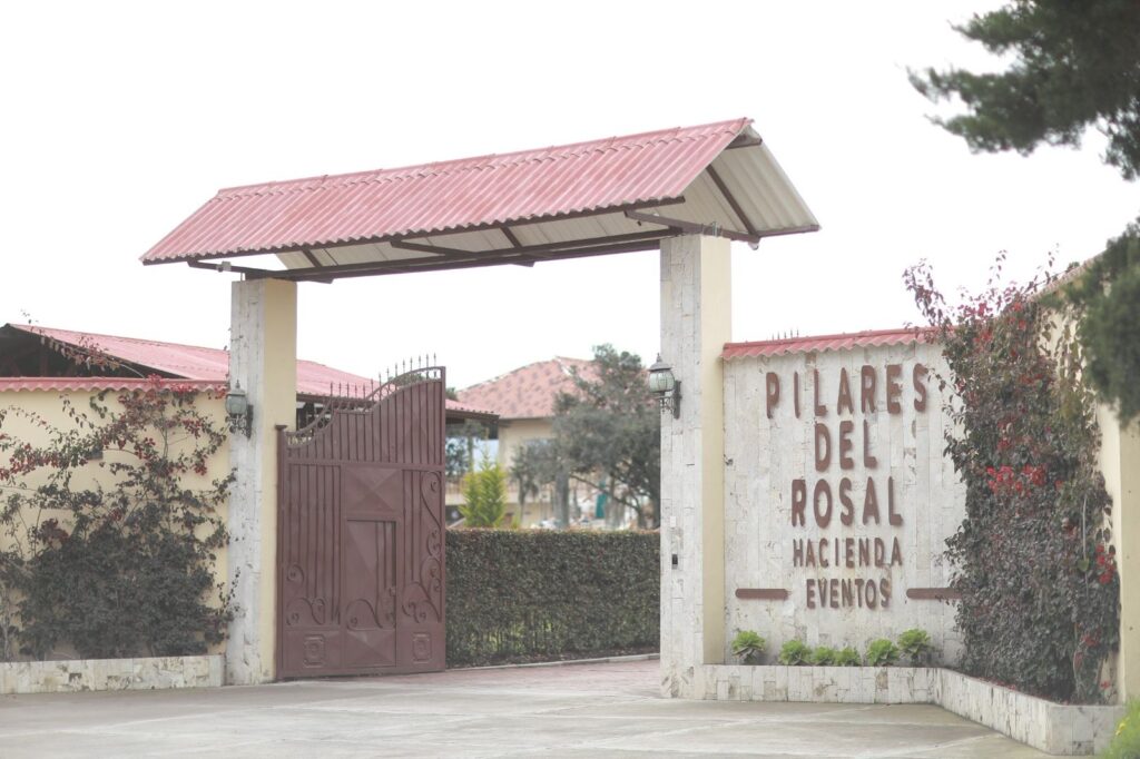 Reservar visita en Pilares del Rosal